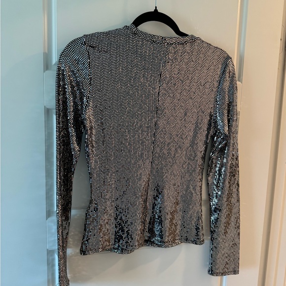 7 For All Mankind Womens Mirror Paillette Long Sleeve Top Blouse Silver Small - Picture 3 of 3